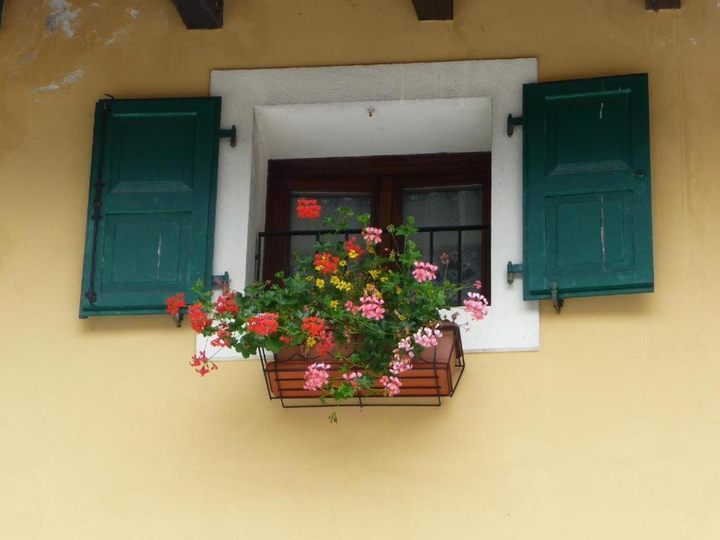 Готель Locanda San Gallo Moggio Udinese Екстер'єр фото